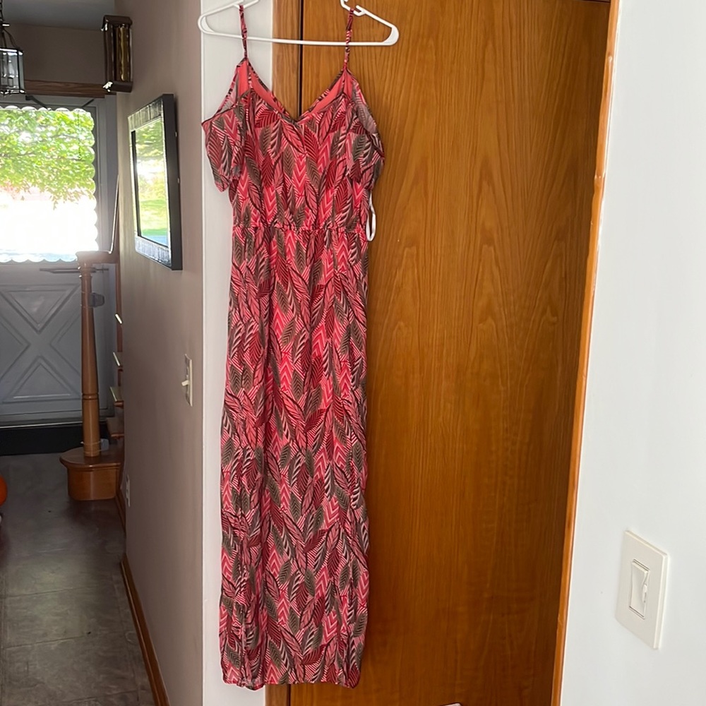 Leaf design off shoulder maxi dress